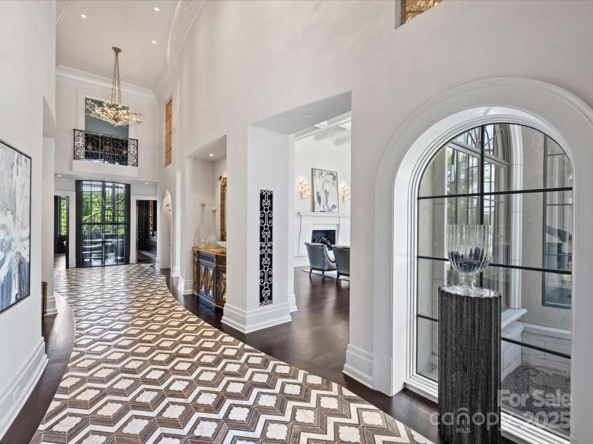 18308 Shearer Road, Davidson, NC 28036.  MLS# CAR4289423, YatesRealty ID 42. Foyer