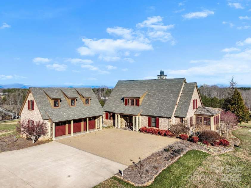 602 & 604 Blackwood Road, Columbus, NC 28722.  MLS# CAR4213028, YatesRealty ID 420. 