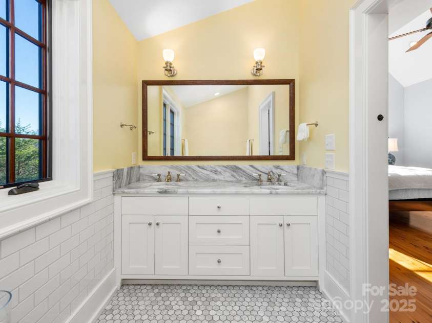 602 & 604 Blackwood Road, Columbus, NC 28722.  MLS# CAR4213028, YatesRealty ID 420. 