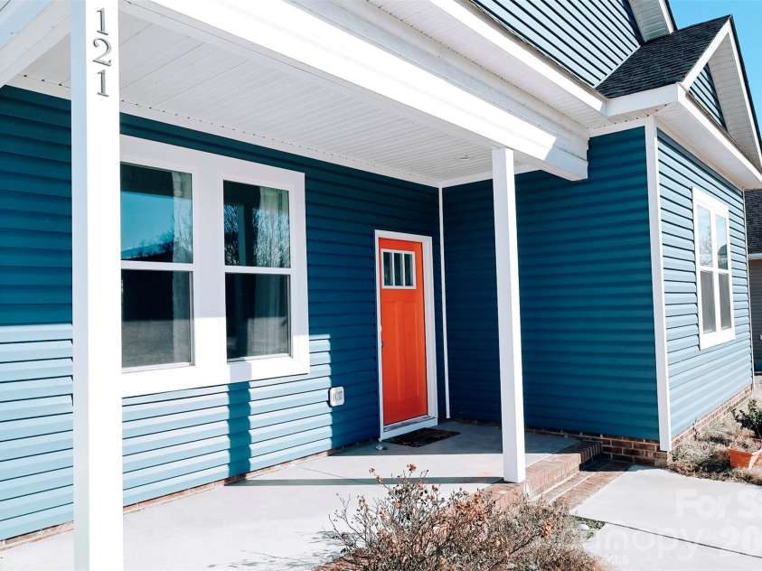 121 Meadow Ridge Lane, Coinjock, NC 27923.  MLS# CAR4337553, YatesRealty ID 4200. 