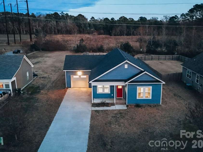 121 Meadow Ridge Lane, Coinjock, NC 27923.  MLS# CAR4337553, YatesRealty ID 4200. 