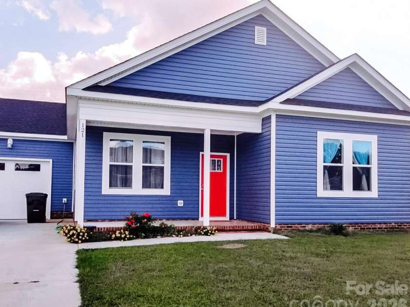 121 Meadow Ridge Lane, Coinjock, NC 27923.  MLS# CAR4337553, YatesRealty ID 4200. 