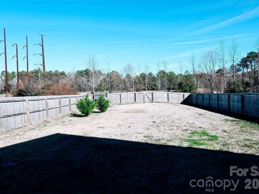 121 Meadow Ridge Lane, Coinjock, NC 27923.  MLS# CAR4337553, YatesRealty ID 4200. 