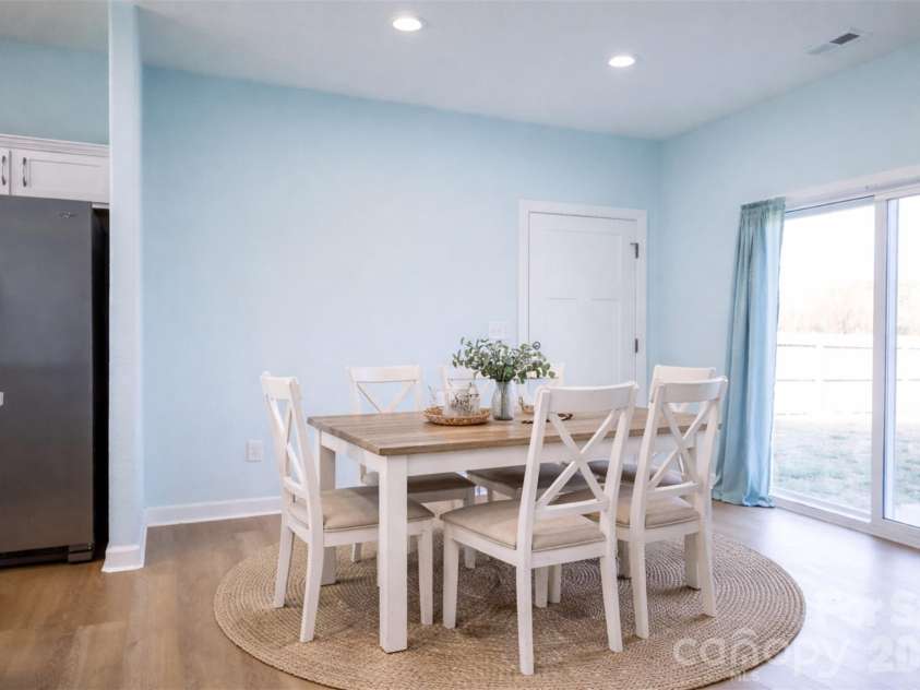 121 Meadow Ridge Lane, Coinjock, NC 27923.  MLS# CAR4337553, YatesRealty ID 4200. Virtually Staged