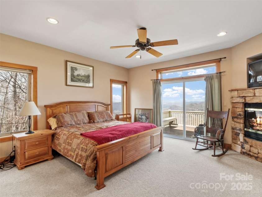 2980 Mountain Air Drive, Burnsville, NC 28714.  MLS# CAR4241451, YatesRealty ID 4200. 