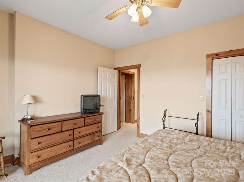 2980 Mountain Air Drive, Burnsville, NC 28714.  MLS# CAR4241451, YatesRealty ID 4200. 