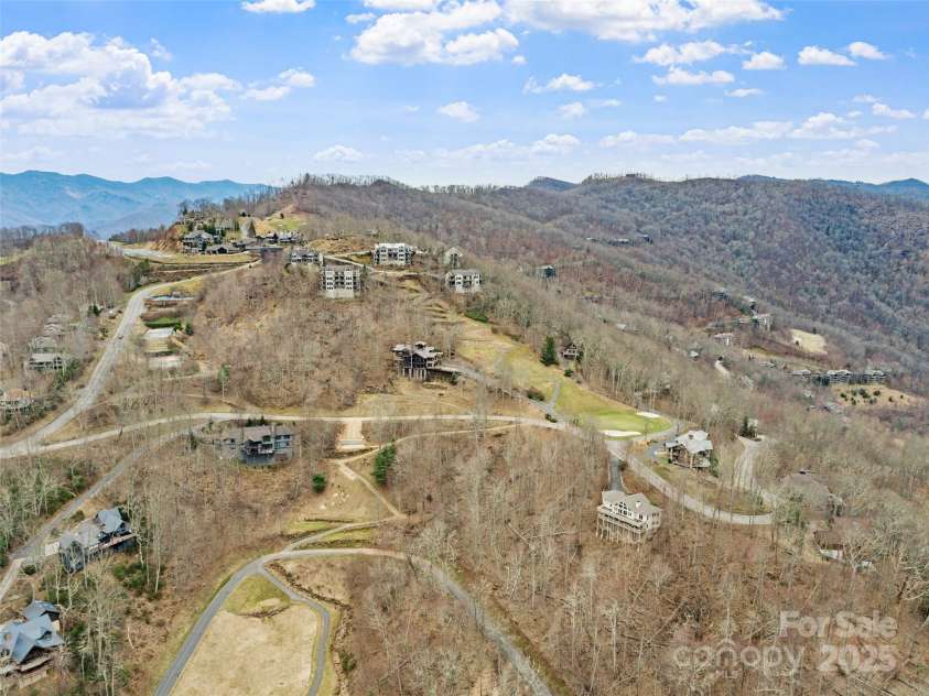2980 Mountain Air Drive, Burnsville, NC 28714.  MLS# CAR4241451, YatesRealty ID 4200. 