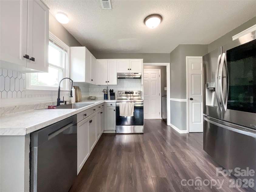 5000 Morning Dew Lane, Monroe, NC 28110.  MLS# CAR4410791, YatesRealty ID 42000. 