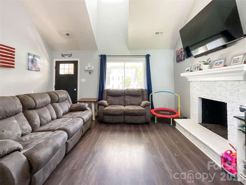 5000 Morning Dew Lane, Monroe, NC 28110.  MLS# CAR4410791, YatesRealty ID 42000. 