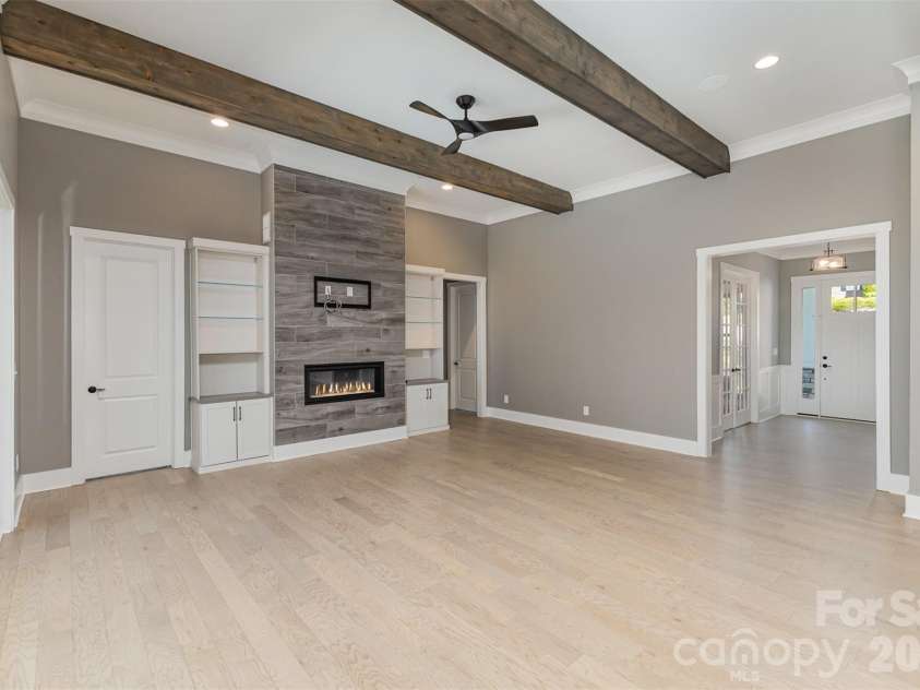 123 Farm Knoll Way, Mooresville, NC 28117.  MLS# CAR4412327, YatesRealty ID 42002. Open Floor Plan