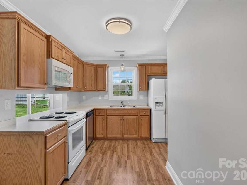 46 Linford Street, Belmont, NC 28012.  MLS# CAR4409174, YatesRealty ID 42003. 