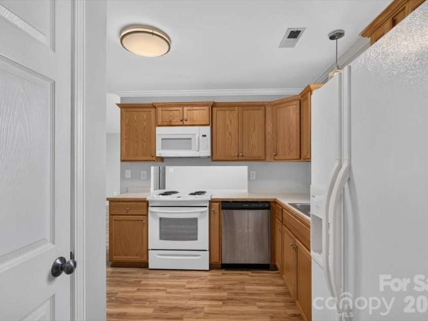 46 Linford Street, Belmont, NC 28012.  MLS# CAR4409174, YatesRealty ID 42003. 