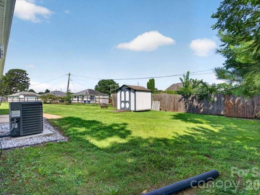 46 Linford Street, Belmont, NC 28012.  MLS# CAR4409174, YatesRealty ID 42003. 