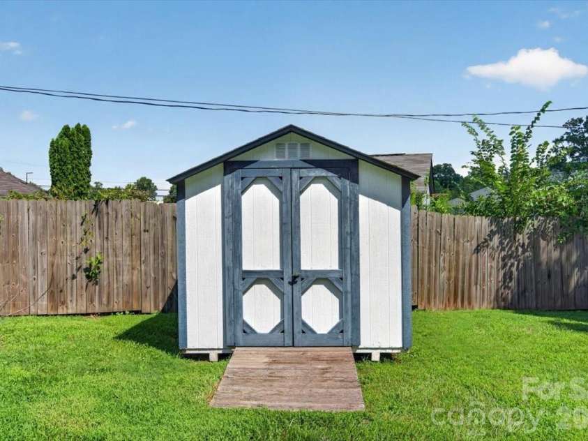 46 Linford Street, Belmont, NC 28012.  MLS# CAR4409174, YatesRealty ID 42003. 