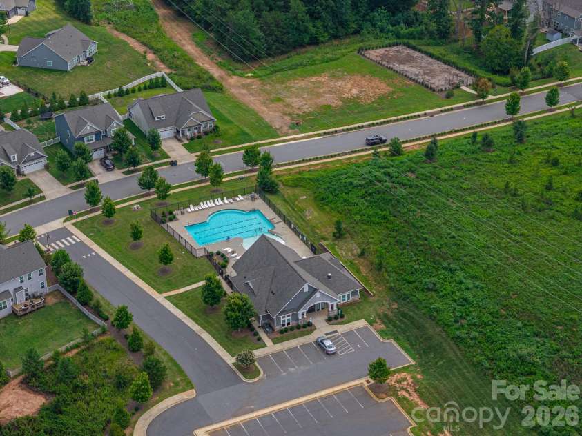 2360 Villa Oaks Court, Gastonia, NC 28056.  MLS# CAR4409766, YatesRealty ID 42004. Community Pool