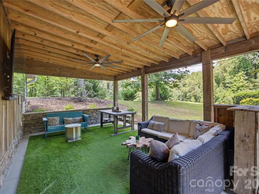 132 Chippewa Trail, China Grove, NC 28023.  MLS# CAR4412033, YatesRealty ID 42005. 