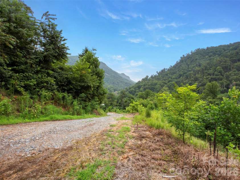 213 Three Rivers Drive, Hendersonville, NC 28792.  MLS# CAR4412069, YatesRealty ID 42006. 