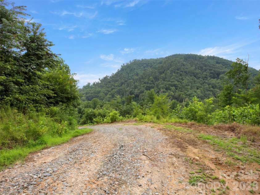 213 Three Rivers Drive, Hendersonville, NC 28792.  MLS# CAR4412069, YatesRealty ID 42006. 