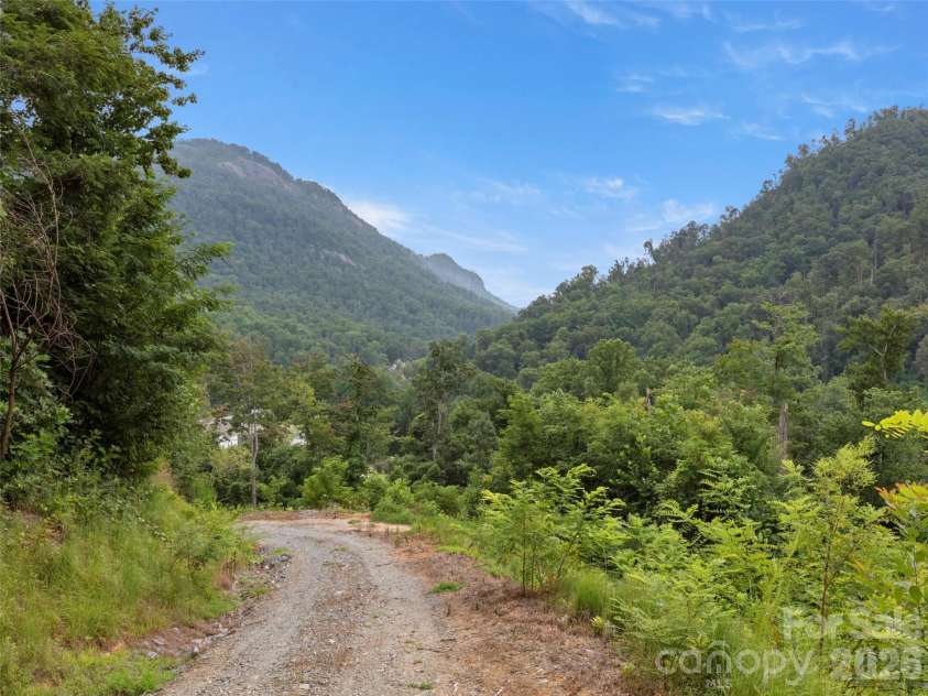 213 Three Rivers Drive, Hendersonville, NC 28792.  MLS# CAR4412069, YatesRealty ID 42006. 
