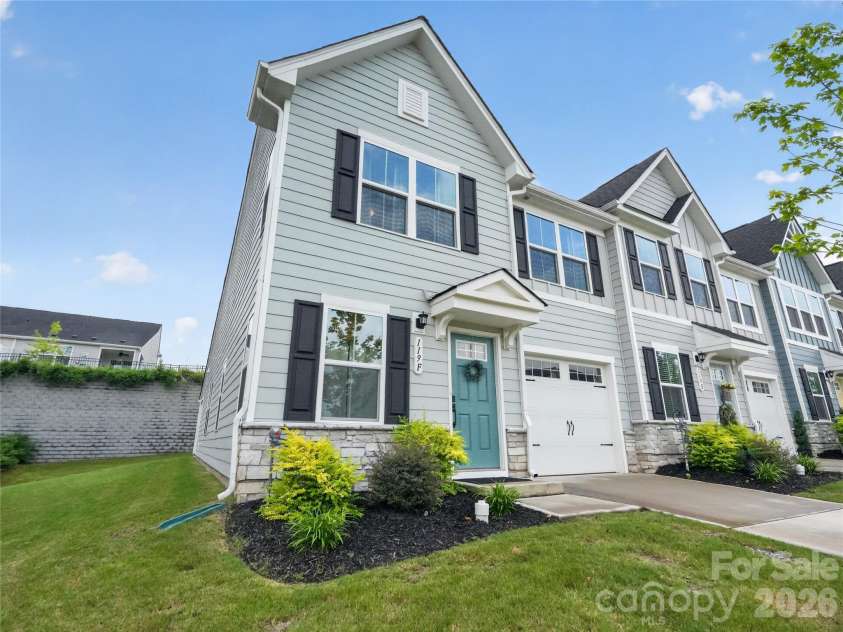 119 Stella Lane, Troutman, NC 28166.  MLS# CAR4410273, YatesRealty ID 42007. 