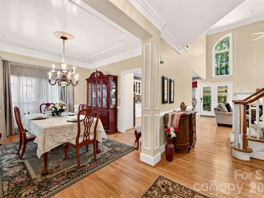 3517 Wylie Meadow Lane, Charlotte, NC 28269.  MLS# CAR4410581, YatesRealty ID 42008. 
