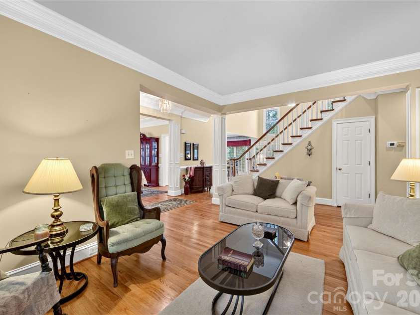 3517 Wylie Meadow Lane, Charlotte, NC 28269.  MLS# CAR4410581, YatesRealty ID 42008. 