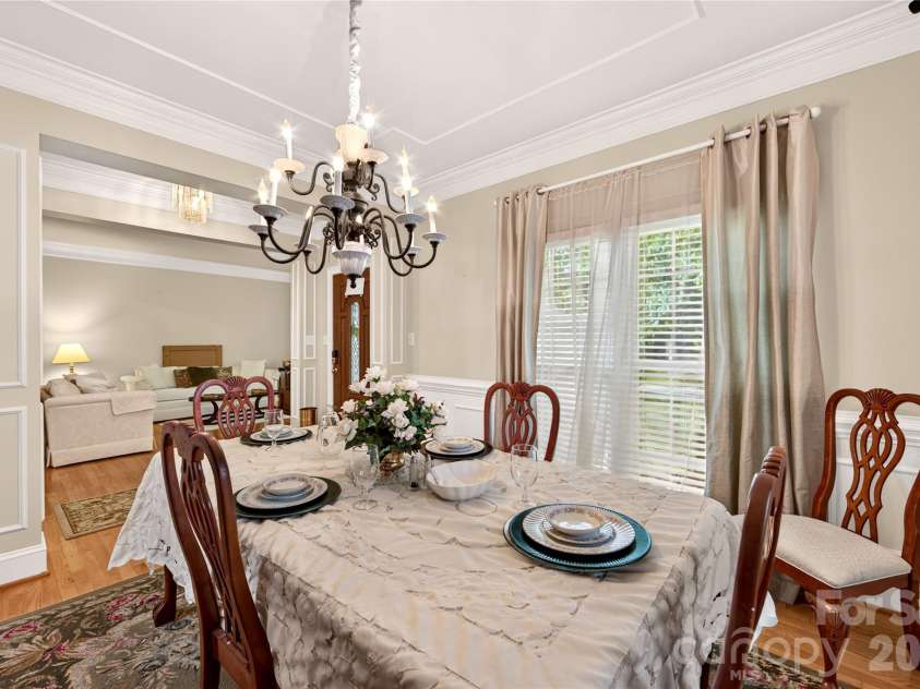 3517 Wylie Meadow Lane, Charlotte, NC 28269.  MLS# CAR4410581, YatesRealty ID 42008. 