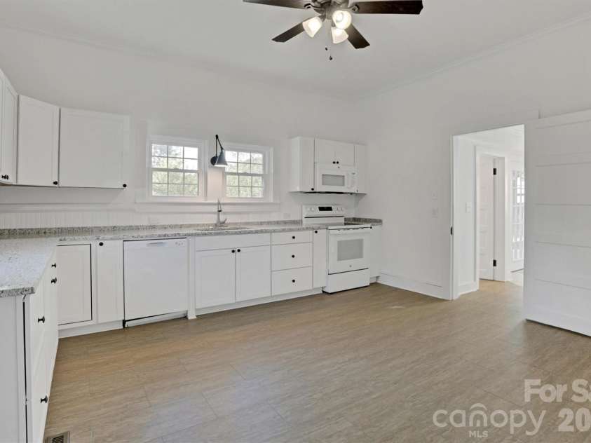 304 Misenheimer Drive, Concord, NC 28025.  MLS# CAR4412345, YatesRealty ID 42009. 