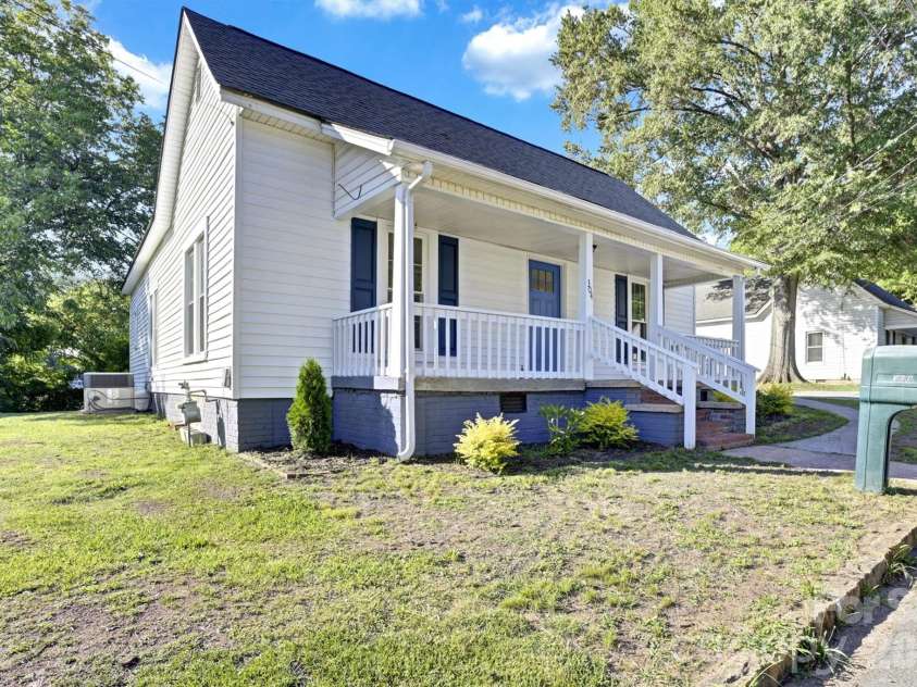 304 Misenheimer Drive, Concord, NC 28025.  MLS# CAR4412345, YatesRealty ID 42009. 