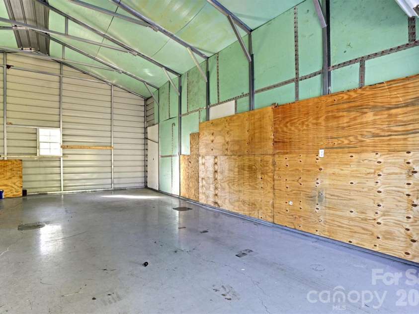 304 Misenheimer Drive, Concord, NC 28025.  MLS# CAR4412345, YatesRealty ID 42009. 