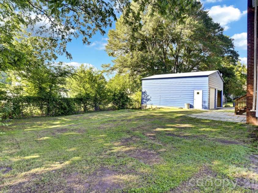 304 Misenheimer Drive, Concord, NC 28025.  MLS# CAR4412345, YatesRealty ID 42009. 