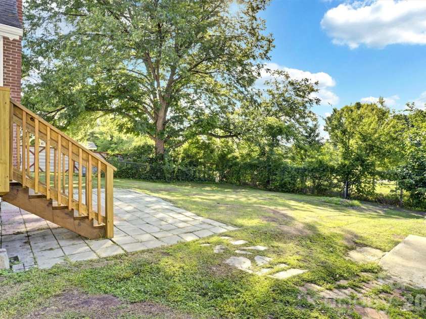 304 Misenheimer Drive, Concord, NC 28025.  MLS# CAR4412345, YatesRealty ID 42009. 
