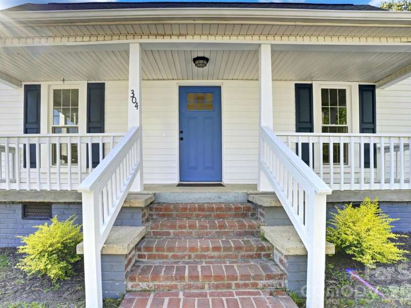 304 Misenheimer Drive, Concord, NC 28025.  MLS# CAR4412345, YatesRealty ID 42009. 