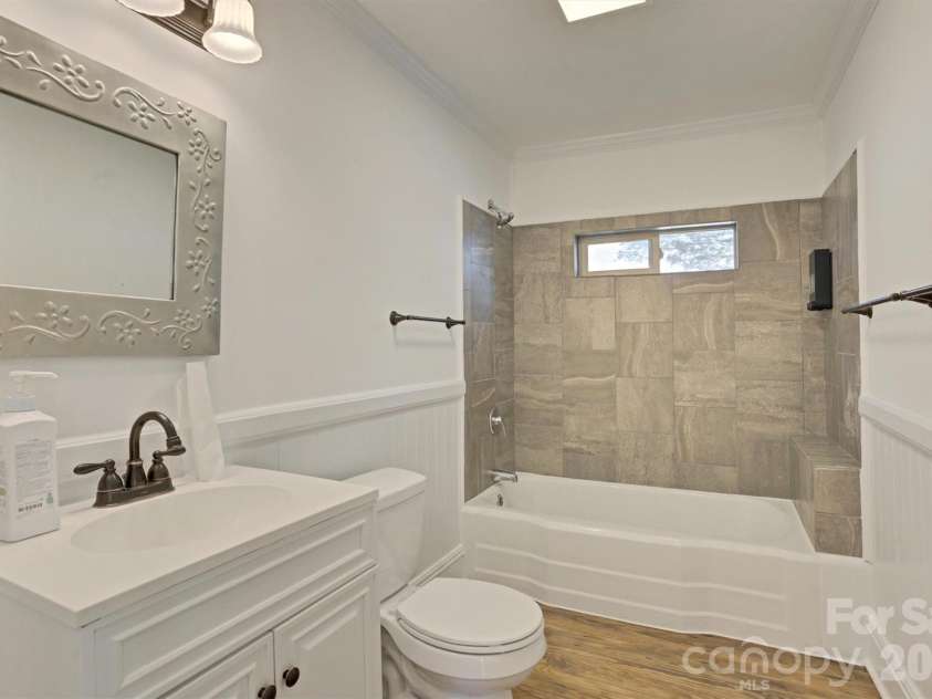 304 Misenheimer Drive, Concord, NC 28025.  MLS# CAR4412345, YatesRealty ID 42009. Hall full bath