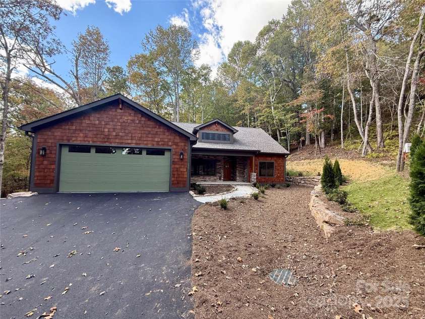 230 Catatoga Path, Brevard, NC 28712.  MLS# CAR4311178, YatesRealty ID 4201. 2 Car Attached Garage