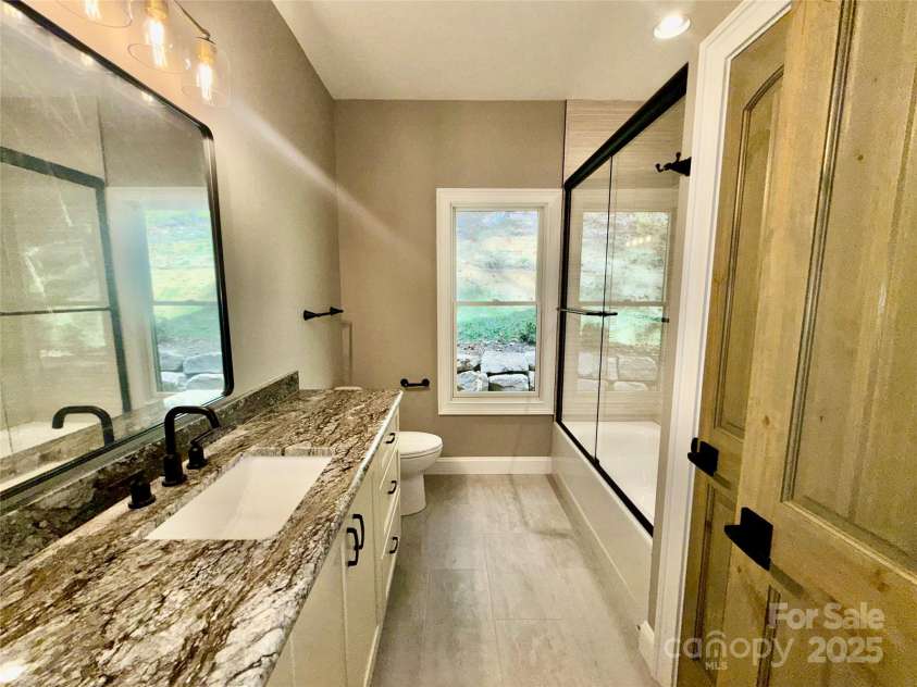 230 Catatoga Path, Brevard, NC 28712.  MLS# CAR4311178, YatesRealty ID 4201. 2nd Full Bath