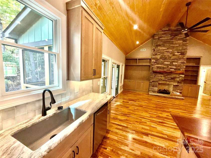230 Catatoga Path, Brevard, NC 28712.  MLS# CAR4311178, YatesRealty ID 4201. Beautiful Granite