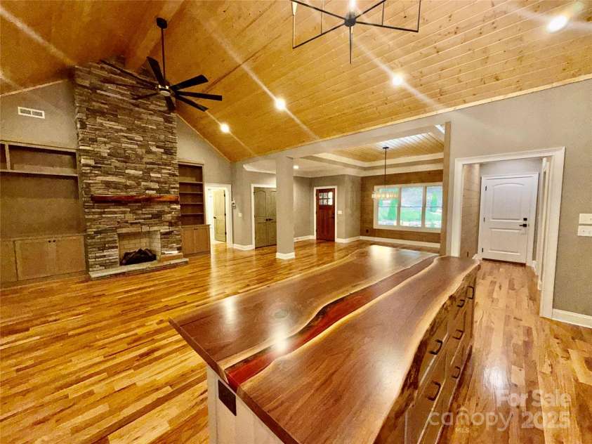 230 Catatoga Path, Brevard, NC 28712.  MLS# CAR4311178, YatesRealty ID 4201. Custom Island