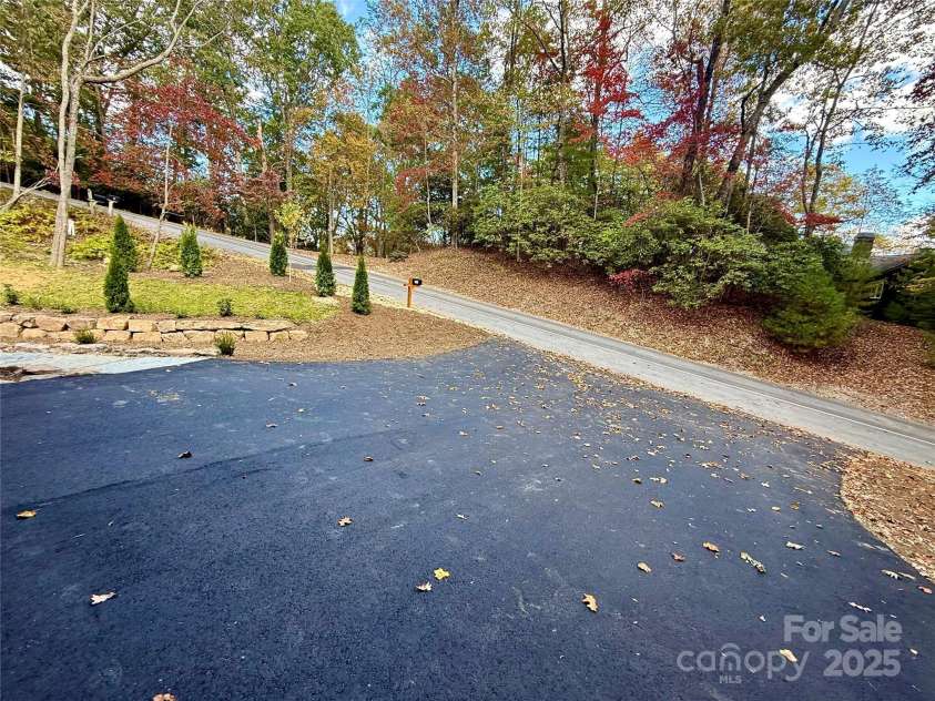 230 Catatoga Path, Brevard, NC 28712.  MLS# CAR4311178, YatesRealty ID 4201. Paved Driveway
