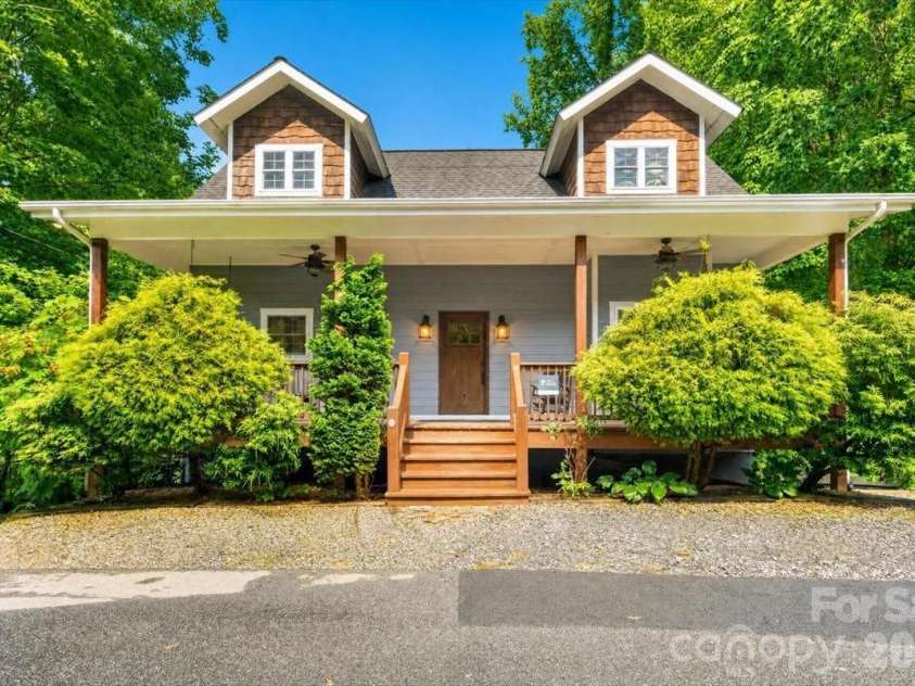 199 Atkins Loop, Lake Junaluska, NC 28745.  MLS# CAR4411136, YatesRealty ID 42010. 