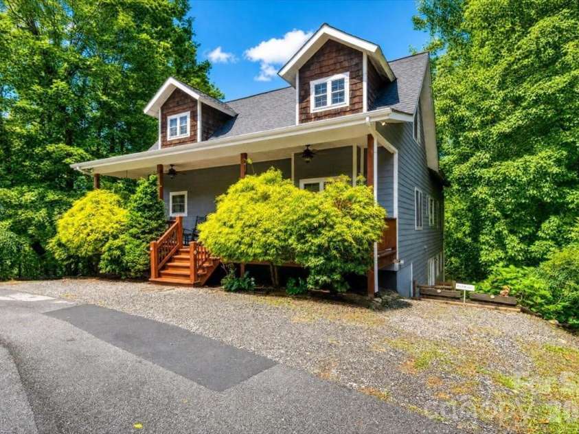 199 Atkins Loop, Lake Junaluska, NC 28745.  MLS# CAR4411136, YatesRealty ID 42010. 