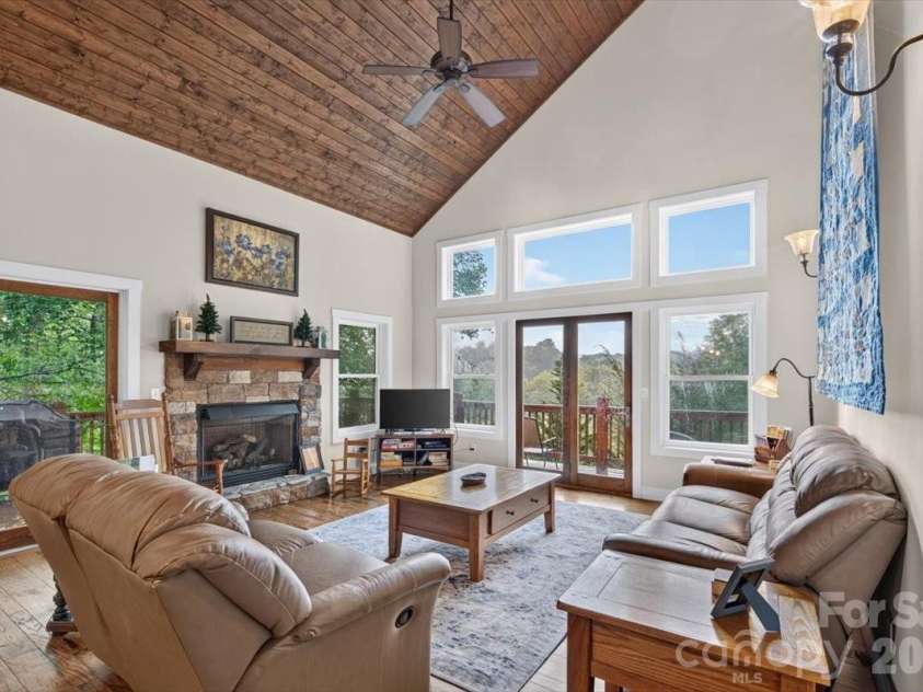 199 Atkins Loop, Lake Junaluska, NC 28745.  MLS# CAR4411136, YatesRealty ID 42010. 