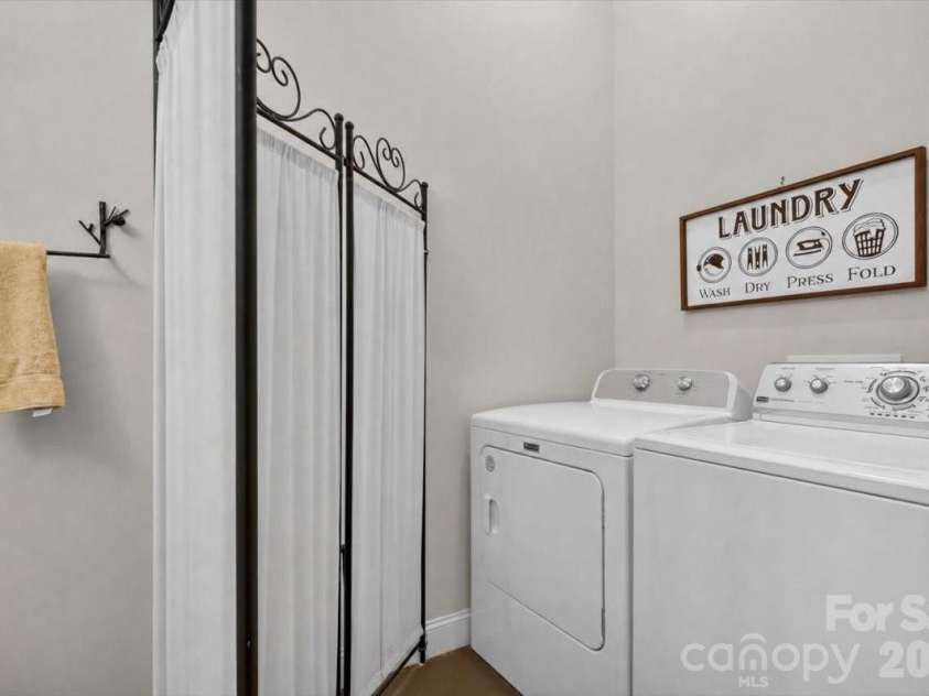 199 Atkins Loop, Lake Junaluska, NC 28745.  MLS# CAR4411136, YatesRealty ID 42010. 