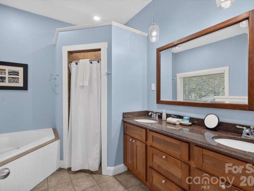 199 Atkins Loop, Lake Junaluska, NC 28745.  MLS# CAR4411136, YatesRealty ID 42010. 