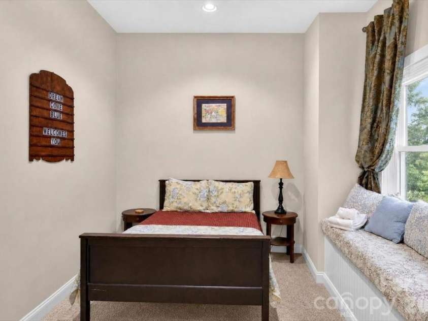 199 Atkins Loop, Lake Junaluska, NC 28745.  MLS# CAR4411136, YatesRealty ID 42010. BR 1