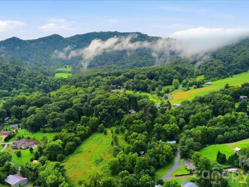 199 Atkins Loop, Lake Junaluska, NC 28745.  MLS# CAR4411136, YatesRealty ID 42010. Mountain views