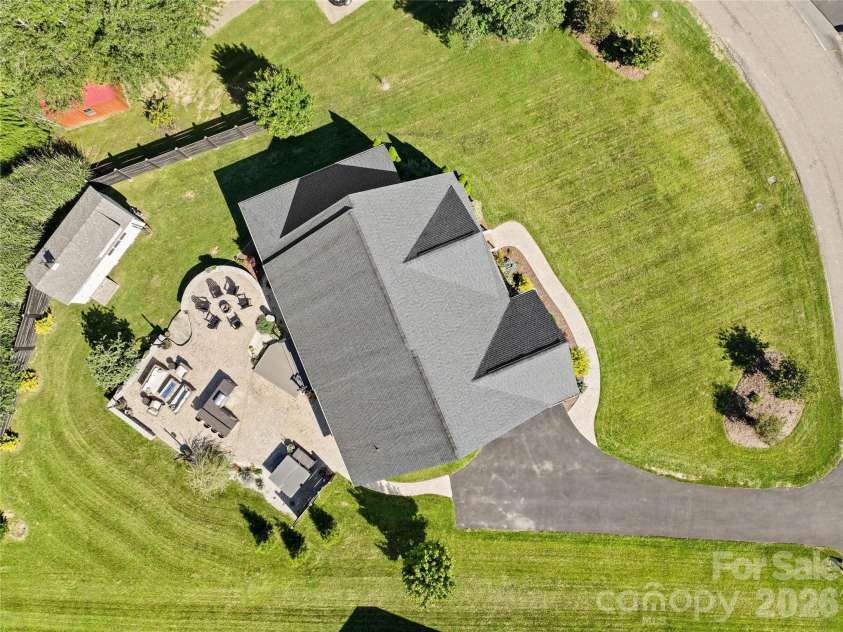 394 Kellwood Drive, Boone, NC 28607.  MLS# CAR4412428, YatesRealty ID 42013. 