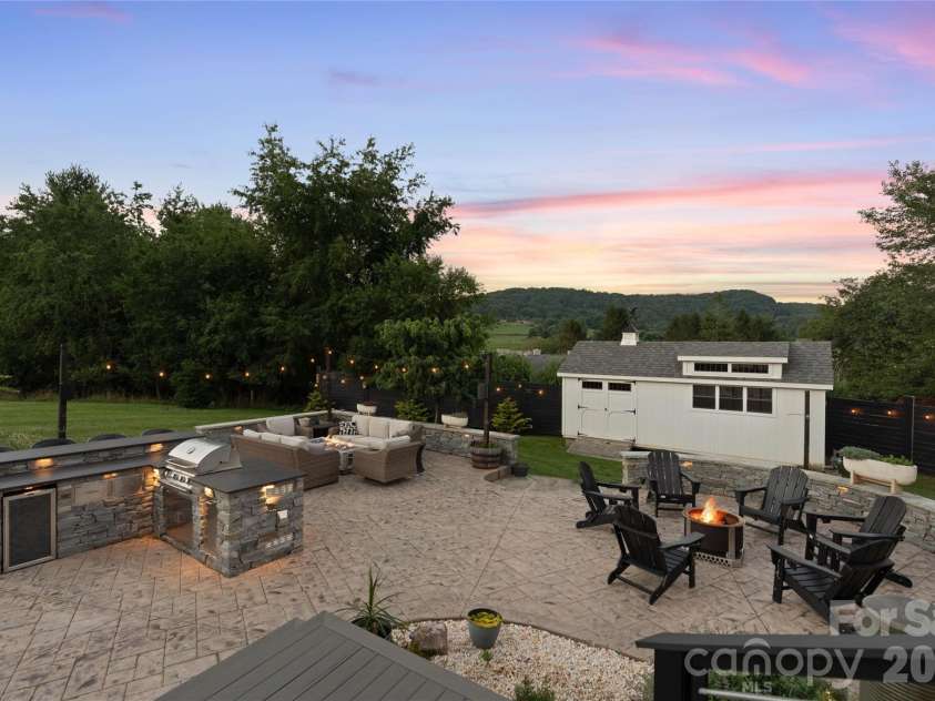 394 Kellwood Drive, Boone, NC 28607.  MLS# CAR4412428, YatesRealty ID 42013. 