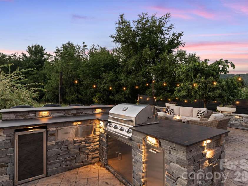 394 Kellwood Drive, Boone, NC 28607.  MLS# CAR4412428, YatesRealty ID 42013. 