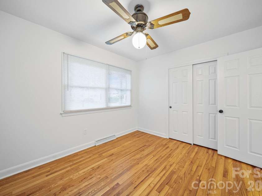 304 Ford Street, Cramerton, NC 28032.  MLS# CAR4411490, YatesRealty ID 42015. 